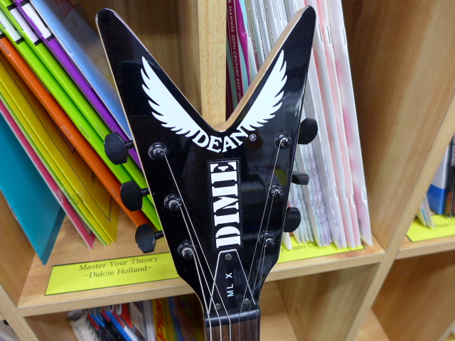 DEAN MLX - Complete with bullethole-stickers and DIME-stickers
